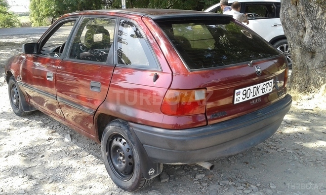 Opel Astra 1992, 330,000 km - 0.2 l - Oğuz