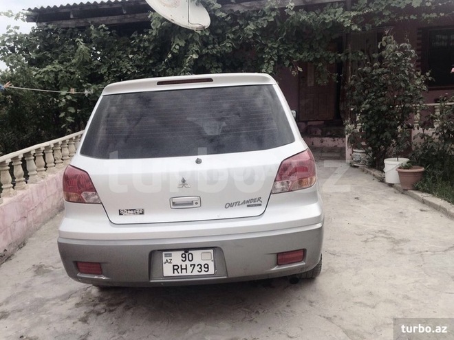 Mitsubishi Outlander 2002, 164,300 km - 2.4 l - Sumqayıt