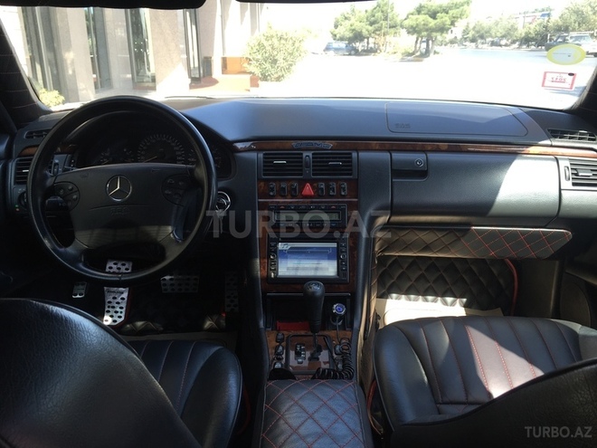 Mercedes E 280 1999, 180,000 km - 2.8 l - Bakı
