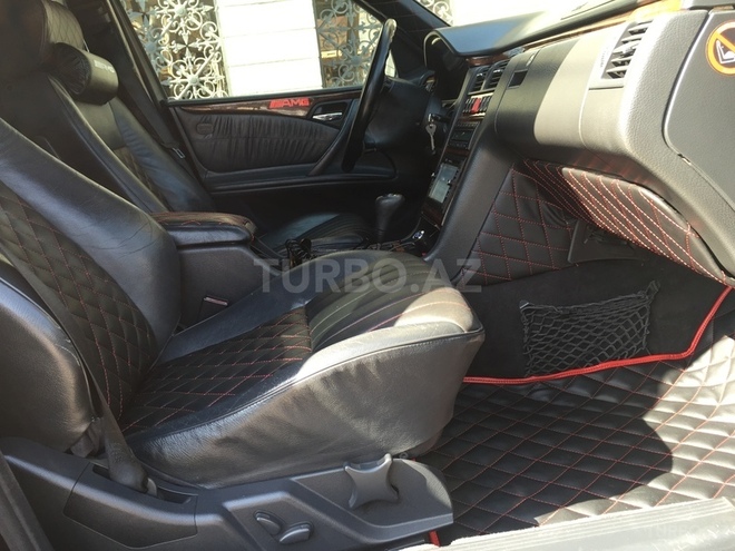 Mercedes E 280 1999, 180,000 km - 2.8 l - Bakı