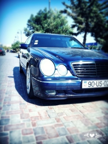Mercedes E 280 1999, 180,000 km - 2.8 l - Bakı