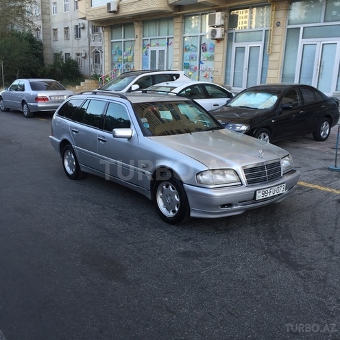Mercedes C 220 2000, 380,000 km - 2.2 l - Bakı