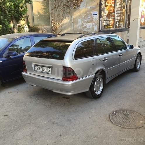 Mercedes C 220 2000, 380,000 km - 2.2 l - Bakı