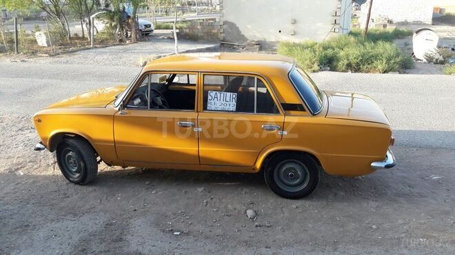 LADA (VAZ) 21011 1984, 400,000 km - 1.6 l - Bakı