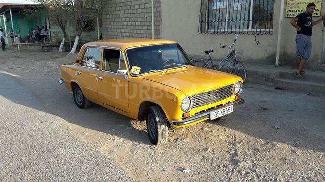 LADA (VAZ) 21011 1984, 400,000 km - 1.6 l - Bakı
