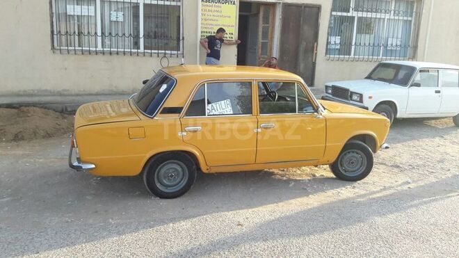 LADA (VAZ) 21011 1984, 400,000 km - 1.6 l - Bakı