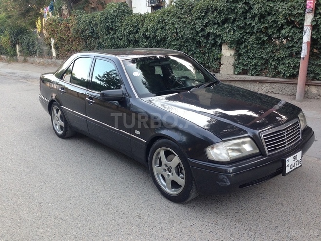 Mercedes C 200 1995, 393,000 km - 2.0 л - Sumqayıt