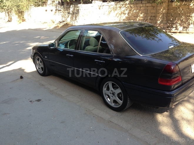 Mercedes C 200 1995, 393,000 km - 2.0 л - Sumqayıt