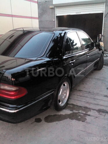 Mercedes E 220 2000, 275,000 km - 2.2 l - Ağdaş
