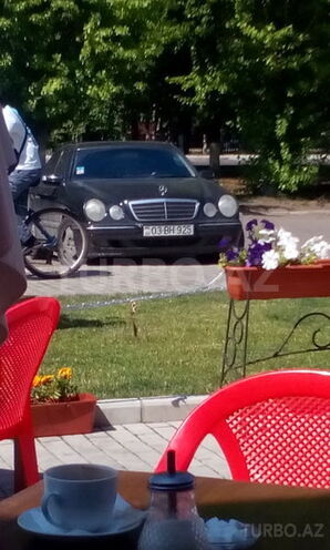 Mercedes E 220 2000, 275,000 km - 2.2 l - Ağdaş