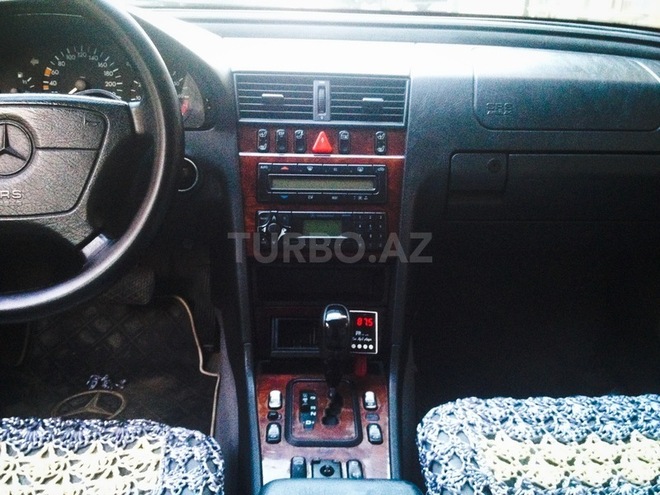 Mercedes C 200 1999, 174,000 km - 2.0 л - Bakı