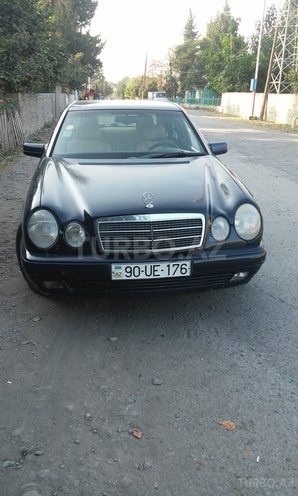 Mercedes E 200 1996, 328,000 km - 2.0 l - Zaqatala