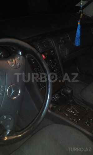 Mercedes E 220 2000, 270,000 km - 0.2 l - Ağdaş