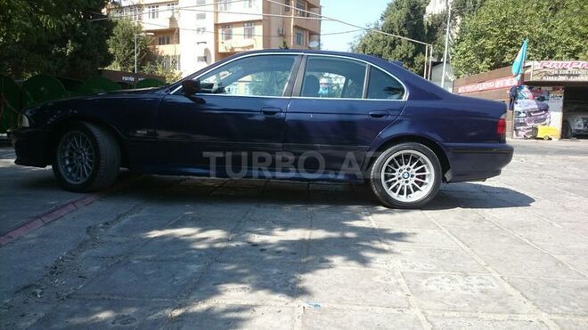 BMW 528 1998, 210,000 km - 2.8 л - Bakı