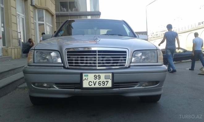 Mercedes C 240 2000, 150,000 km - 2.4 l - Bakı