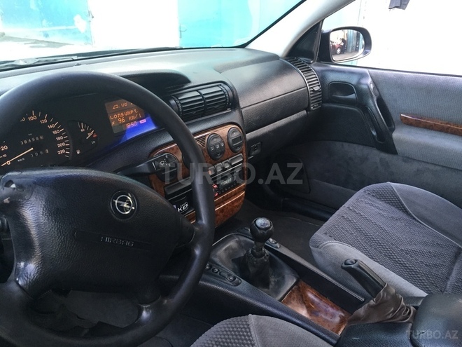 Opel Omega 1996, 237,000 km - 2.0 l - Bakı