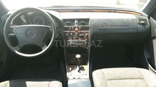 Mercedes C 200 1998, 298,101 km - 2.0 l - Sumqayıt