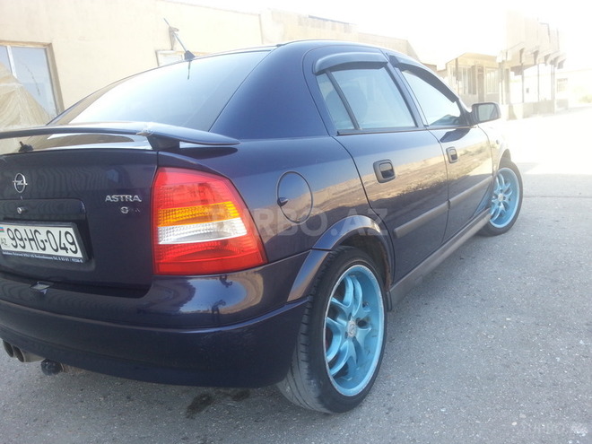 Opel Astra 2000, 185,500 km - 1.6 l - Bakı