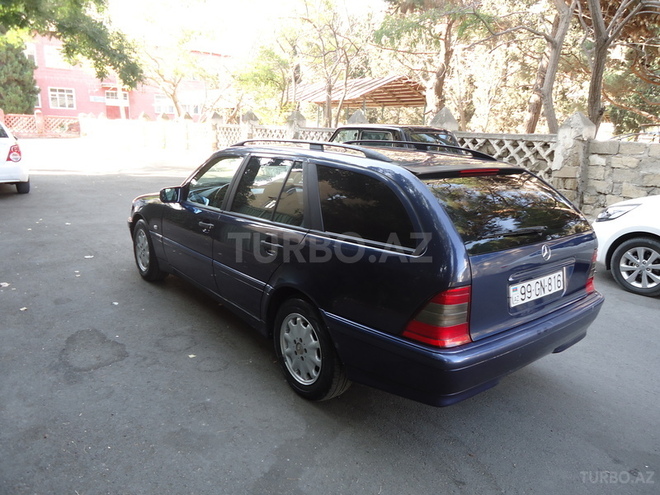 Mercedes C 220 2000, 178,764 km - 2.2 l - Bakı