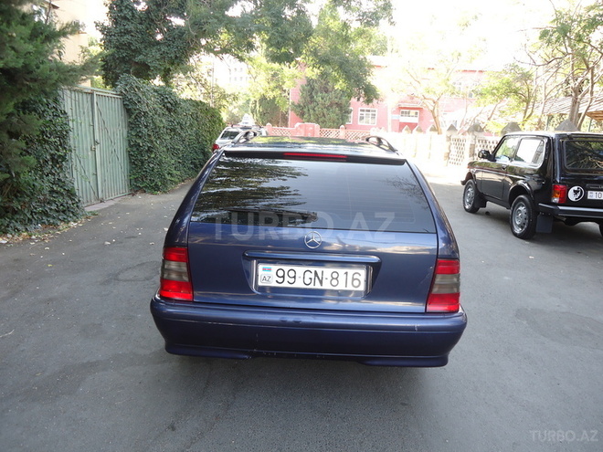 Mercedes C 220 2000, 178,764 km - 2.2 l - Bakı