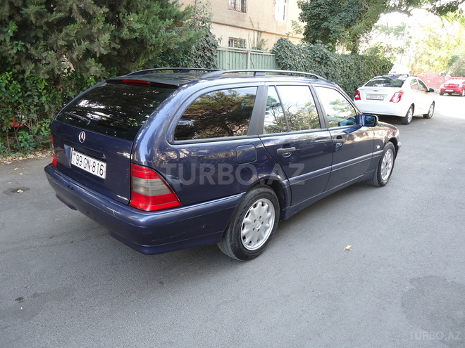 Mercedes C 220 2000, 178,764 km - 2.2 l - Bakı