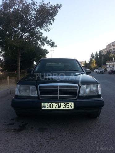 Mercedes E 220 1994, 605,000 km - 0.2 l - Bakı