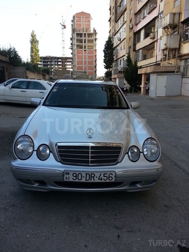 Mercedes E 220 2000, 230 km - 2.4 l - Bakı