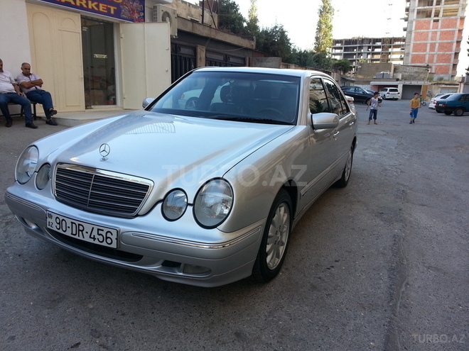 Mercedes E 220 2000, 230 km - 2.4 l - Bakı