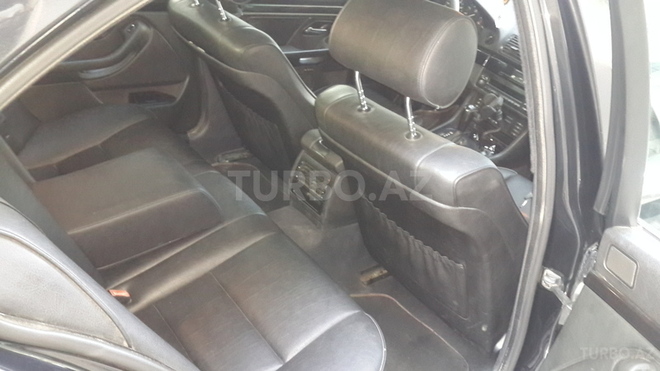 BMW 525 2001, 210,000 km - 2.5 l - Bakı