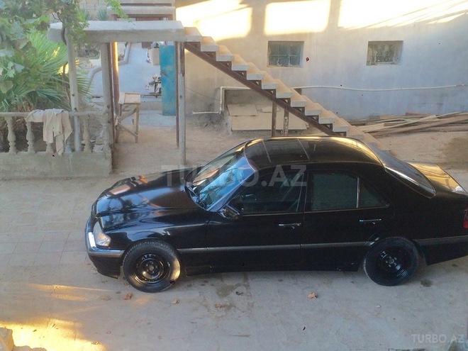 Mercedes C 230 1997, 289,000 km - 2.3 л - Bakı