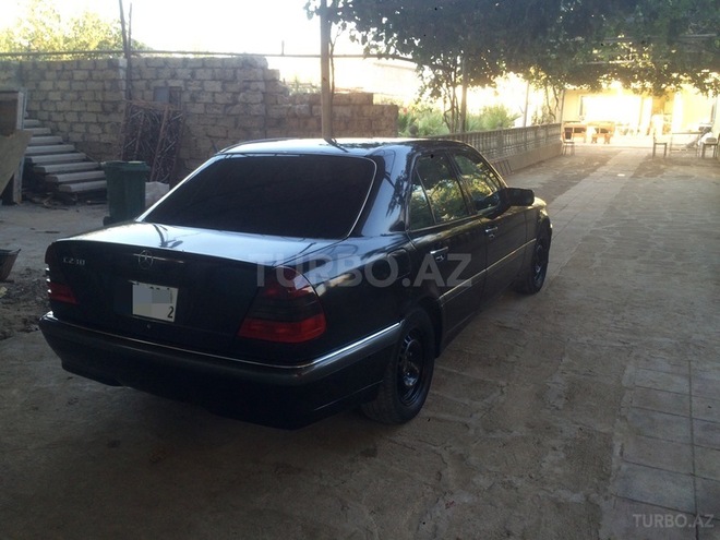 Mercedes C 230 1997, 289,000 km - 2.3 л - Bakı