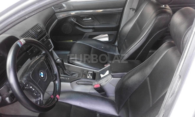 BMW 528 1996, 213,658 km - 0.3 l - Bakı