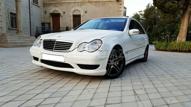 Mercedes C 250 2006, 200,000 km - 2.5 l - Bakı