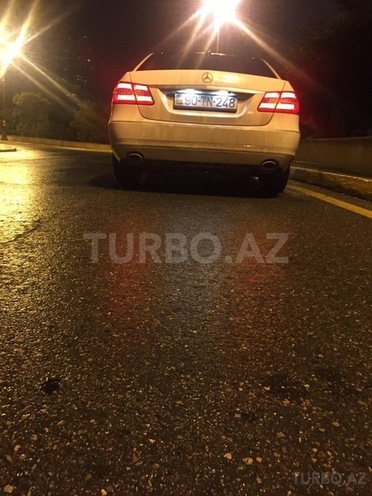 Mercedes E 300 2010, 120,000 km - 3.0 l - Bakı