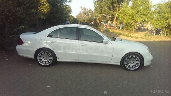 Mercedes E 220 2006, 494,800 km - 2.2 l - Masallı