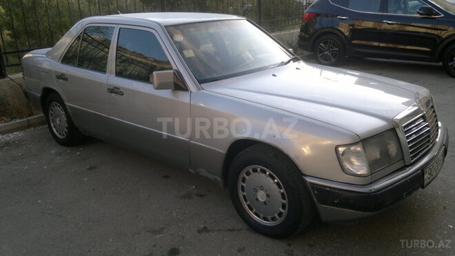Mercedes E 300 1989, 140,000 km - 0.3 l - Bakı