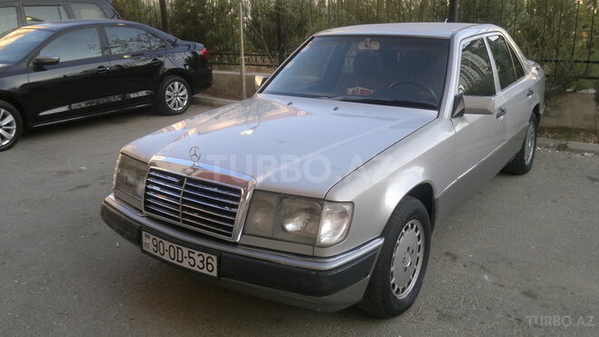 Mercedes E 300 1989, 140,000 km - 0.3 l - Bakı
