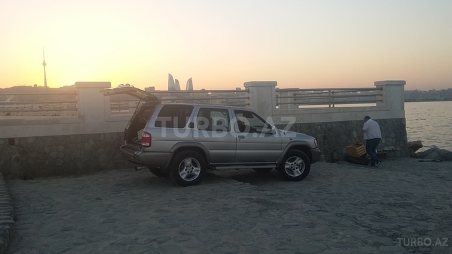 Nissan Pathfinder 2002, 297,142 km - 3.5 l - Bakı