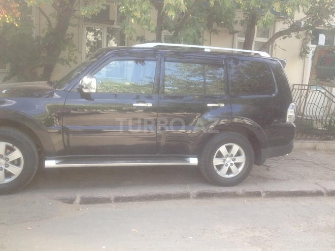 Mitsubishi Pajero 2008, 220,000 km - 3.0 l - Bakı