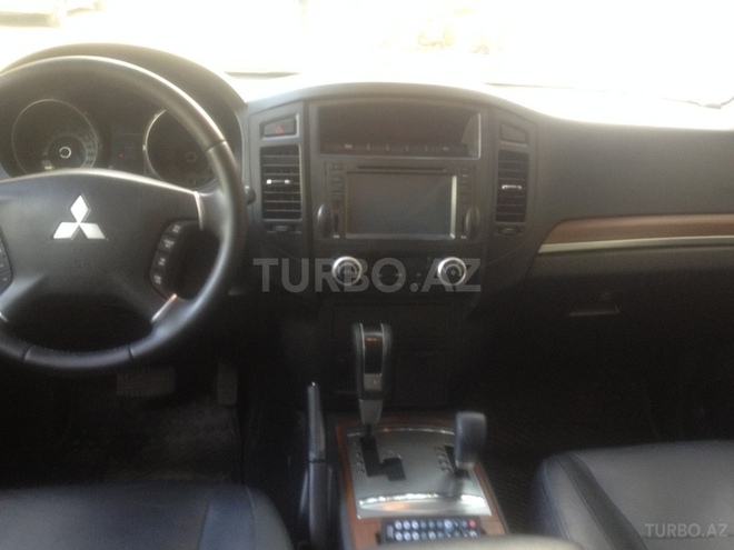 Mitsubishi Pajero 2008, 220,000 km - 3.0 l - Bakı