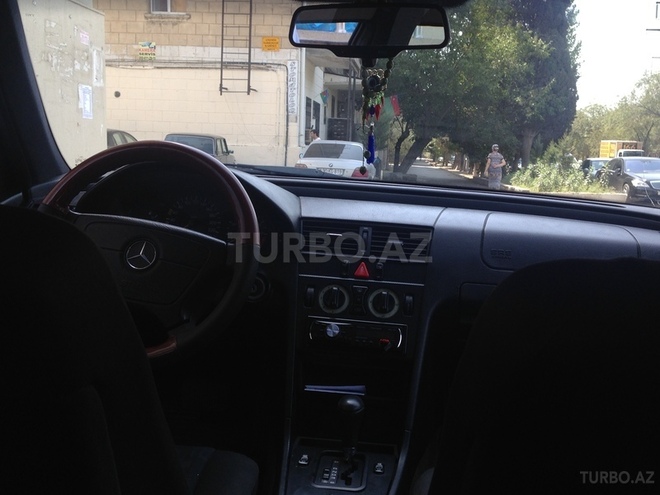 Mercedes C 180 1997, 263,000 km - 1.8 l - Bakı
