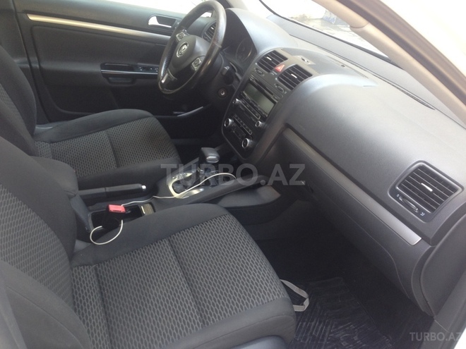 Volkswagen Jetta 2010, 118,000 km - 1.6 л - Bakı