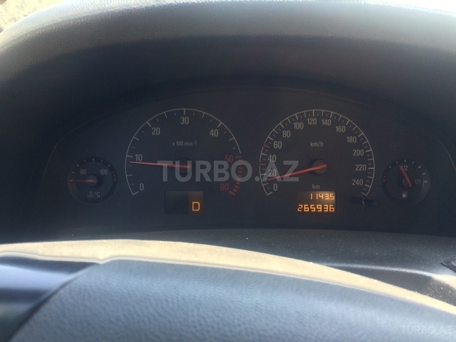 Opel Vectra 2004, 266,000 km - 2.2 l - Quba