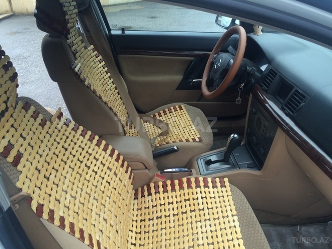 Opel Vectra 2004, 266,000 km - 2.2 l - Quba