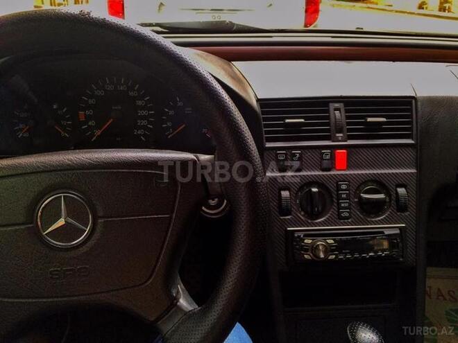 Mercedes C 220 1995, 370,000 km - 2.2 l - Bakı