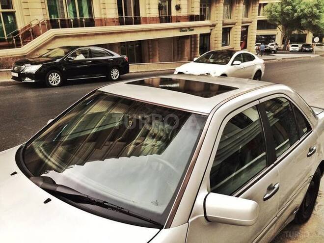 Mercedes C 220 1995, 370,000 km - 2.2 l - Bakı