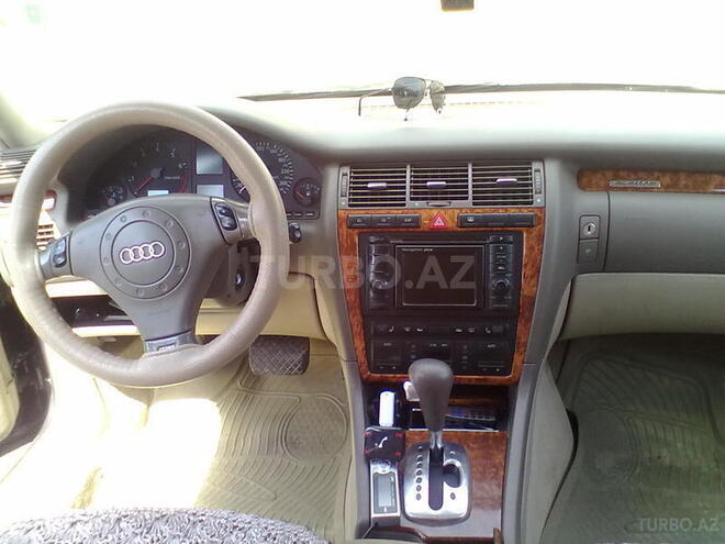 Audi A8 2000, 222,000 km - 4.2 l - Bakı