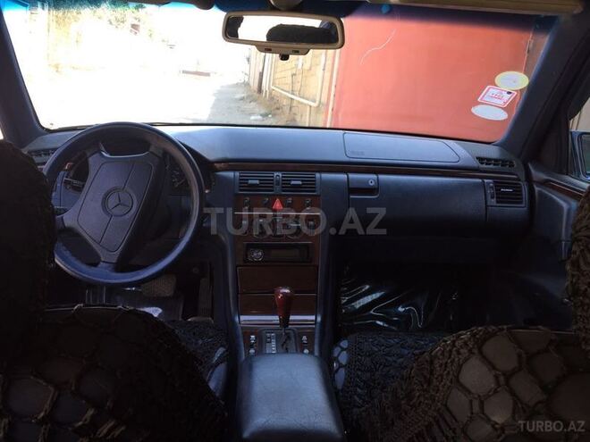 Mercedes E 230 1995, 495,000 km - 2.3 l - Bakı