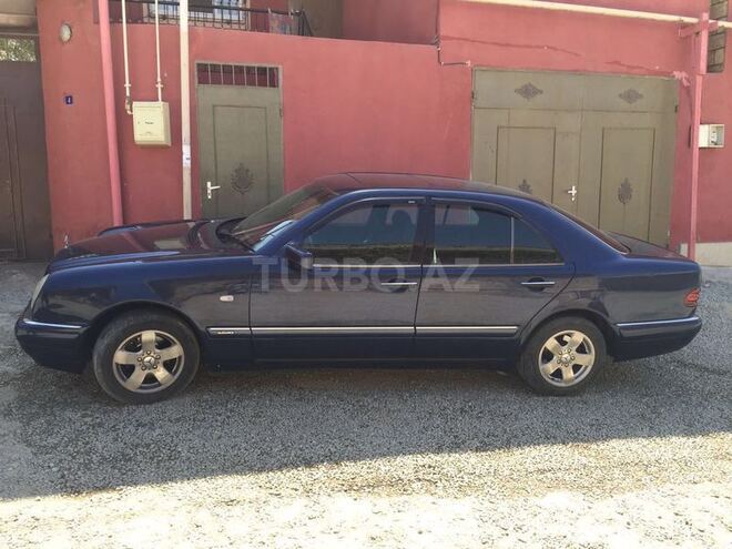 Mercedes E 230 1995, 495,000 km - 2.3 l - Bakı
