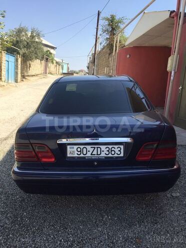Mercedes E 230 1995, 495,000 km - 2.3 l - Bakı